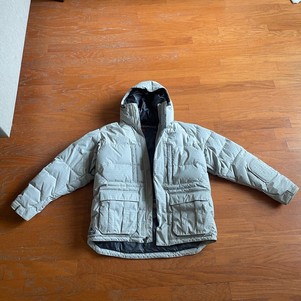 Burton ski jacket - barely used